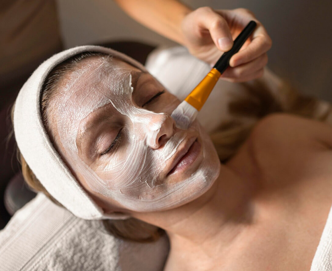 How Chemical Peels Benefit Your Skin? | EverYoung Skin Care Clinic Vancouver