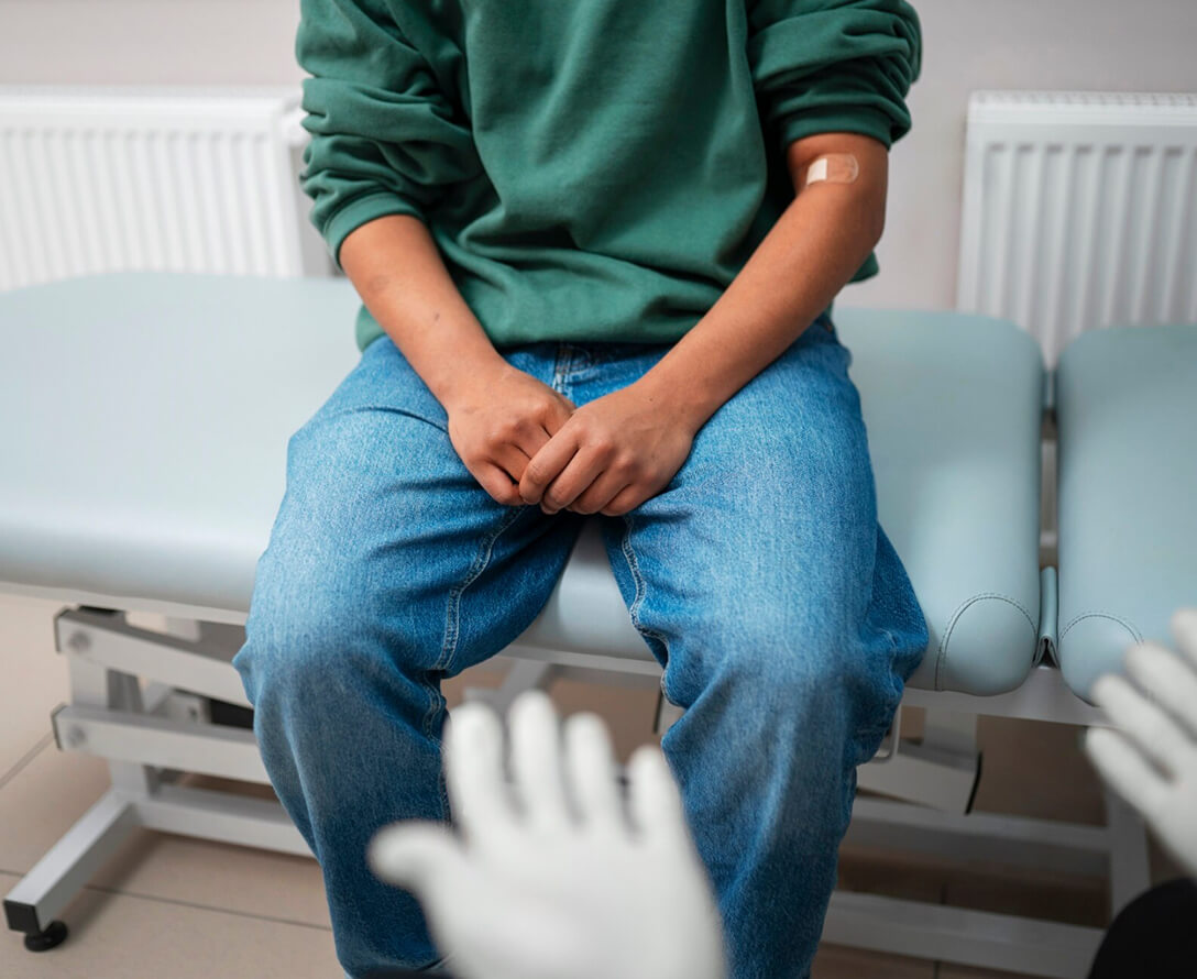 Looking To Put Urinary Incontinence Behind You? Surgical And Non-Surgical Methods That Help! | EverYoung Skin Clinic