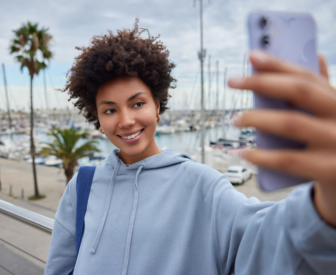 How To Take a Better Selfie | EverYoung Skin Care Clinic Vancouver