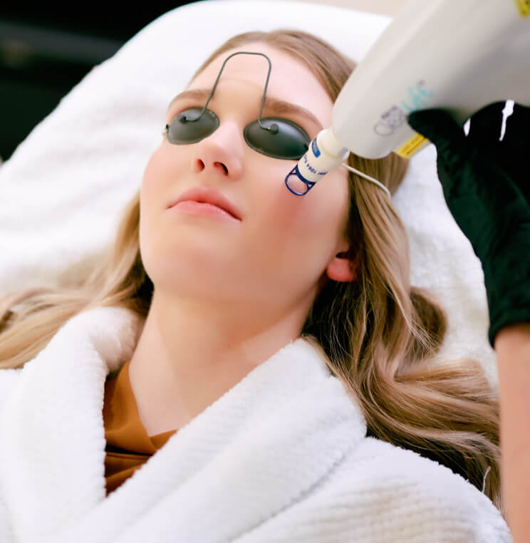 FRACTIONAL-SKIN-RESURFACING Fractional Skin Resurfacing Vancouver | EverYoung Skin Clinic