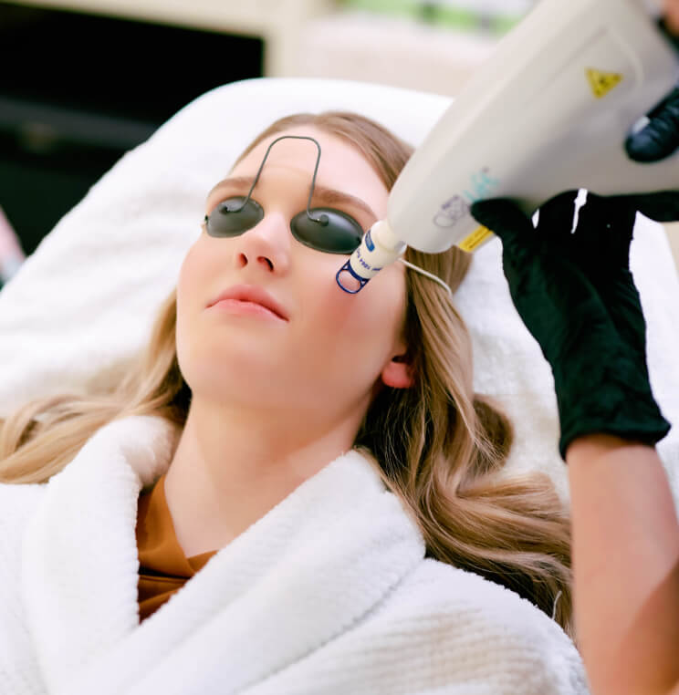LASER-RESURFACING ProFractional™ Laser Resurfacing Vancouver | EverYoung Skin Clinic