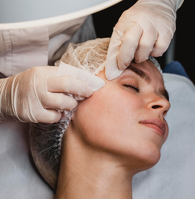 emergency-pimple-cyst-removal Emergency Pimple & Cyst Treatment | EverYoung Skin Clinic